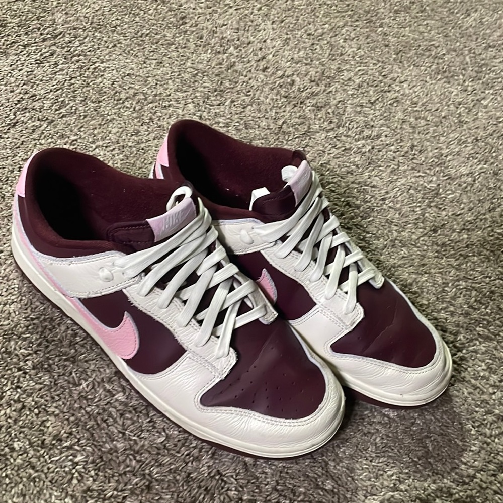 Nike Dunk Low Premium Valentines Day 2023 Size 11 Men/